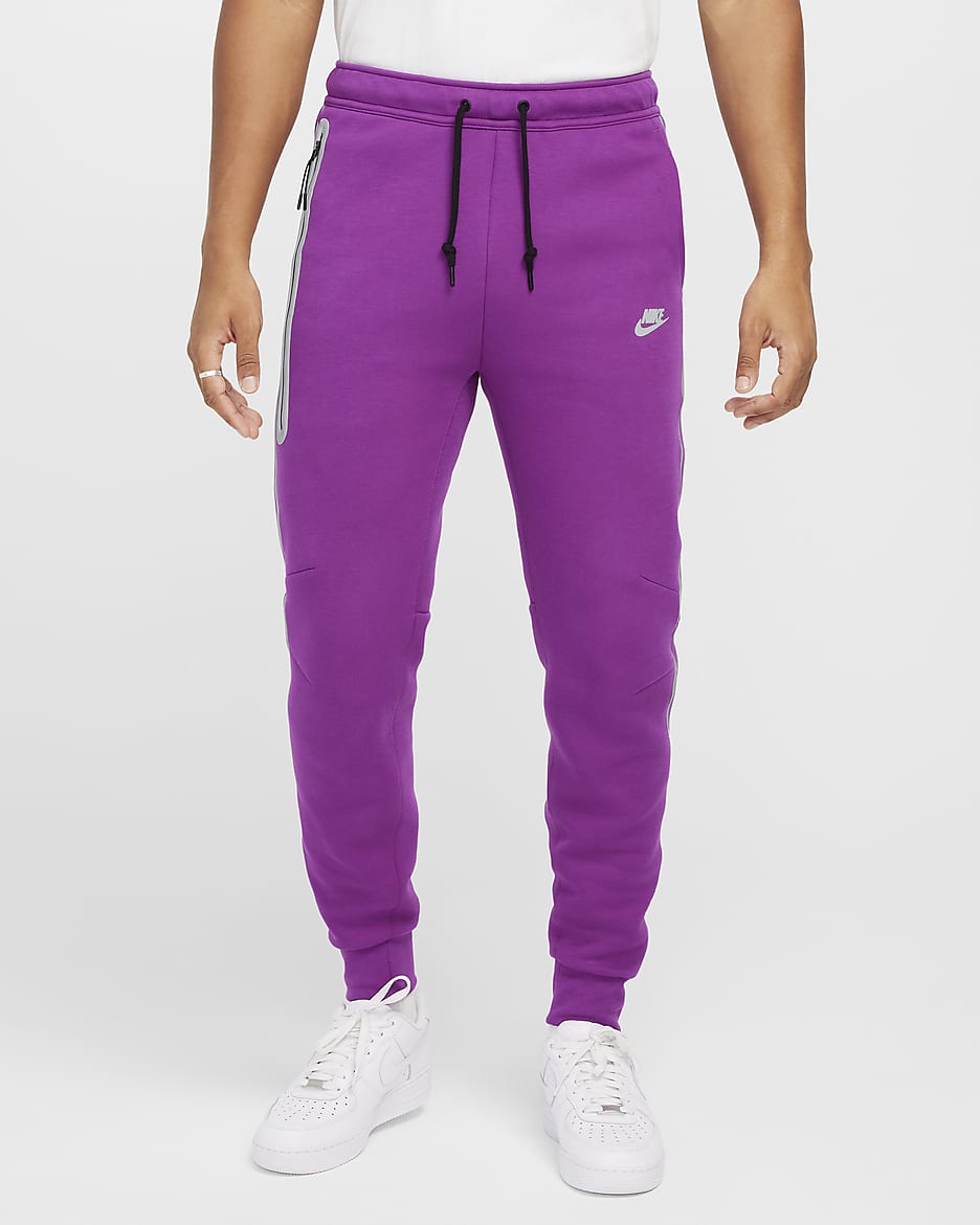 Nike Tech Men s Reflective Details Fleece Joggers. Nike